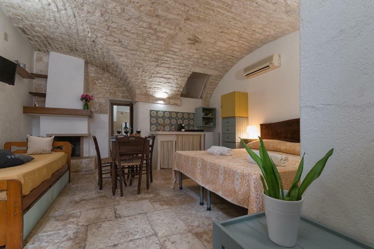 Casa Villani Guest House Ostuni Bagian luar foto